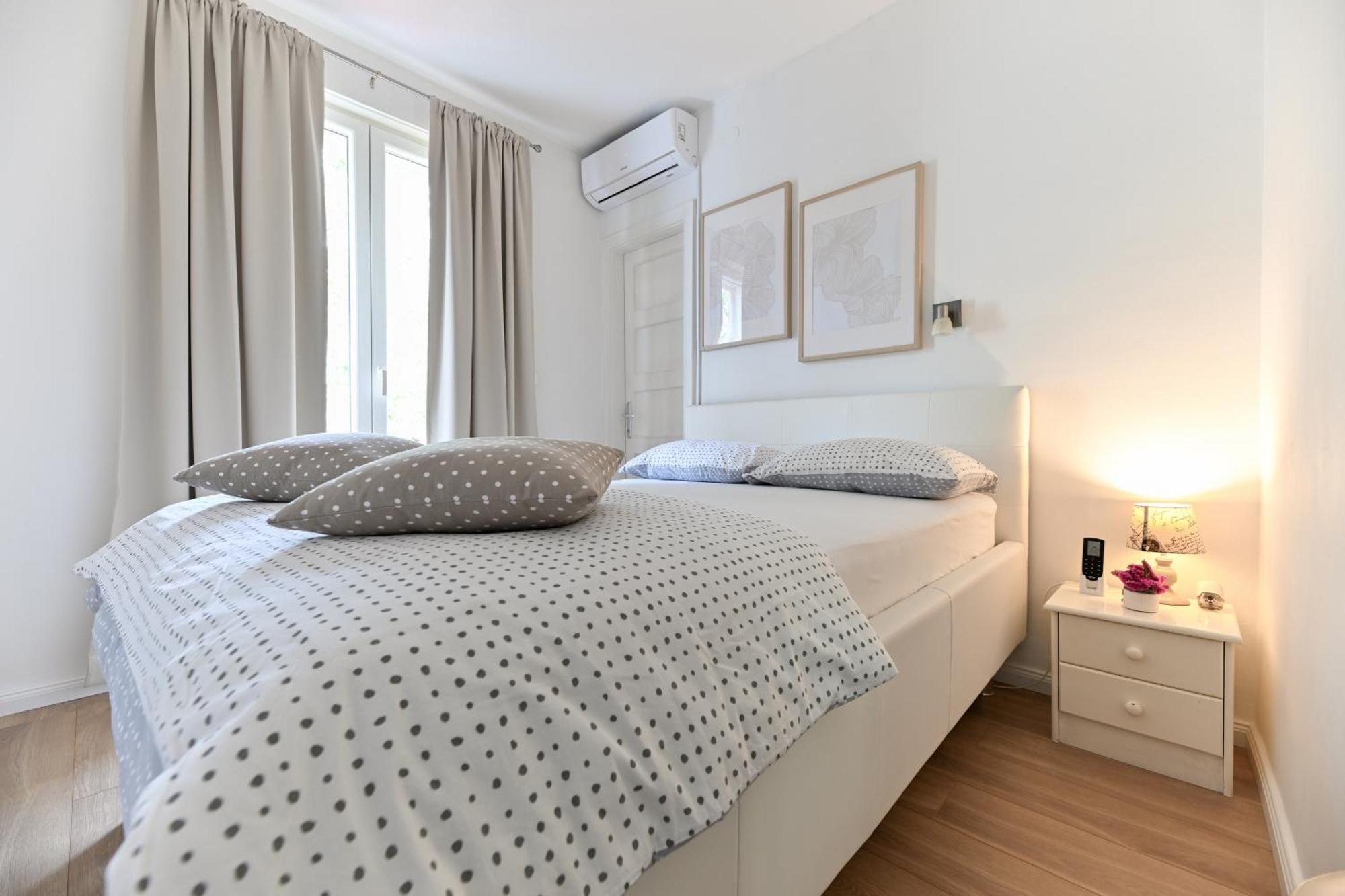 Near Zadar City Center Apartment With Free Parking And Air Condition In Each Room Bagian luar foto