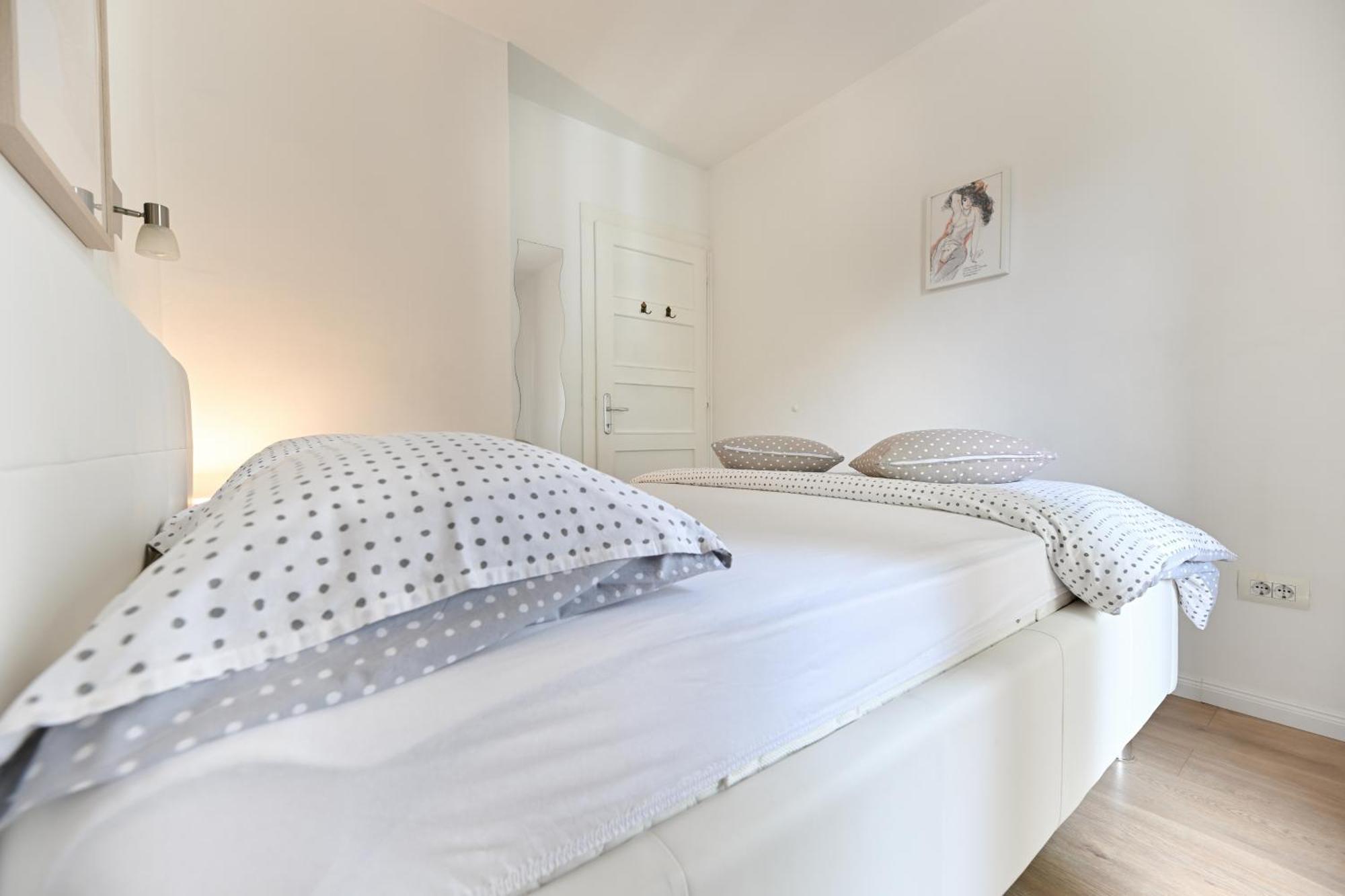 Near Zadar City Center Apartment With Free Parking And Air Condition In Each Room Bagian luar foto
